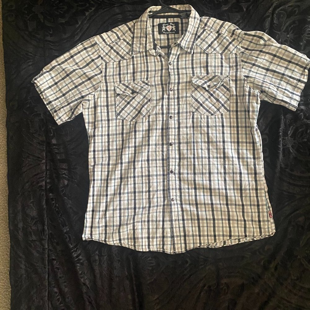 Lions Crest by English Laundry